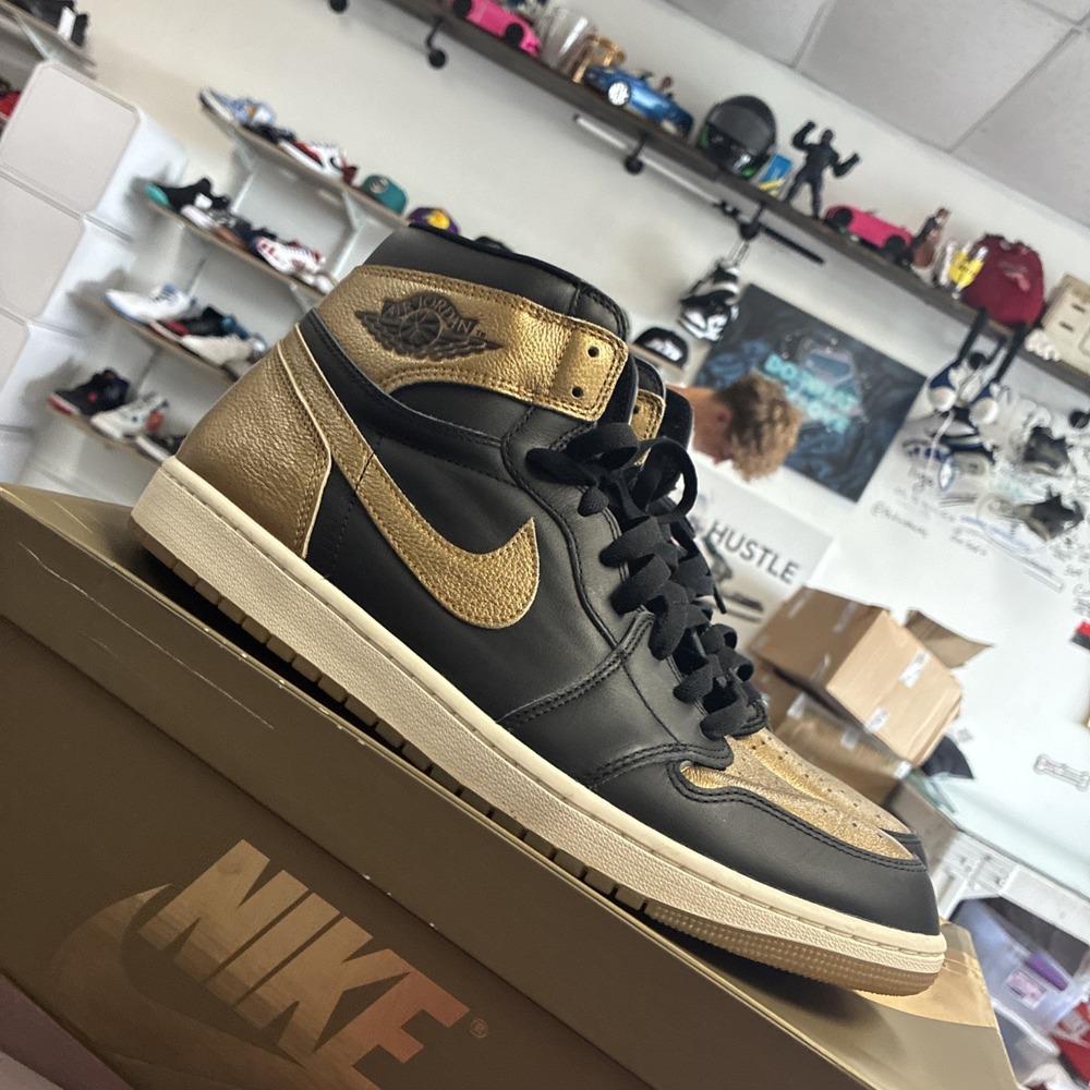 Nike Air Jordan 1 Retro High Og Black-Metallic Gold-Sail DZ5485-071 Men's Sz 14